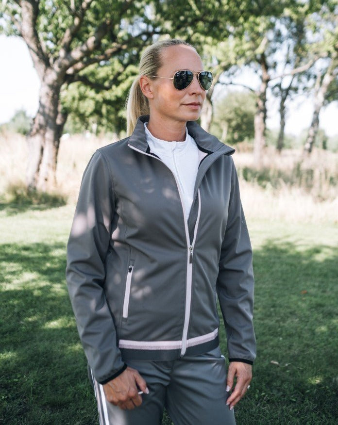 Women Navan Softshell Jacket - Mercantile Mountain